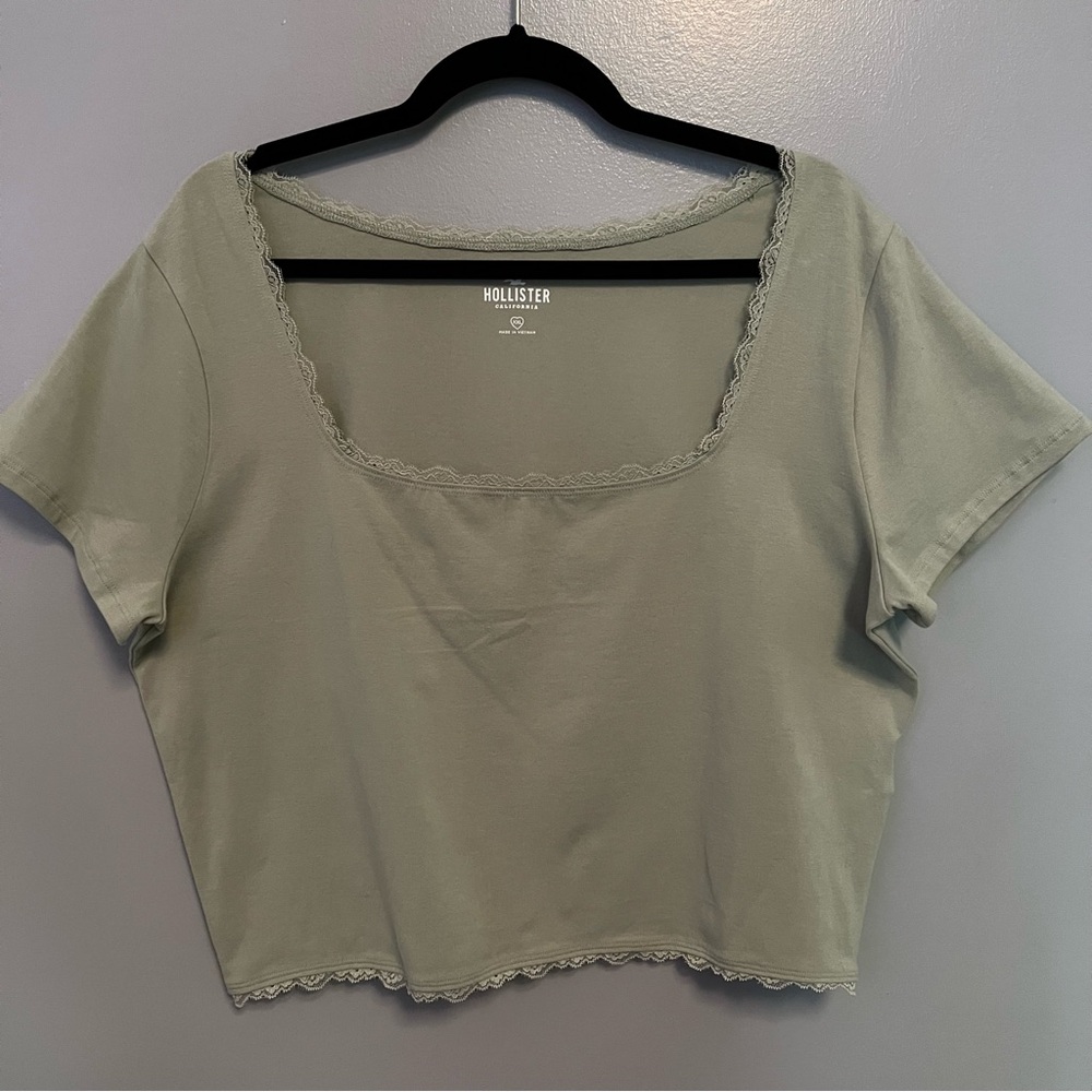 Hollister Top